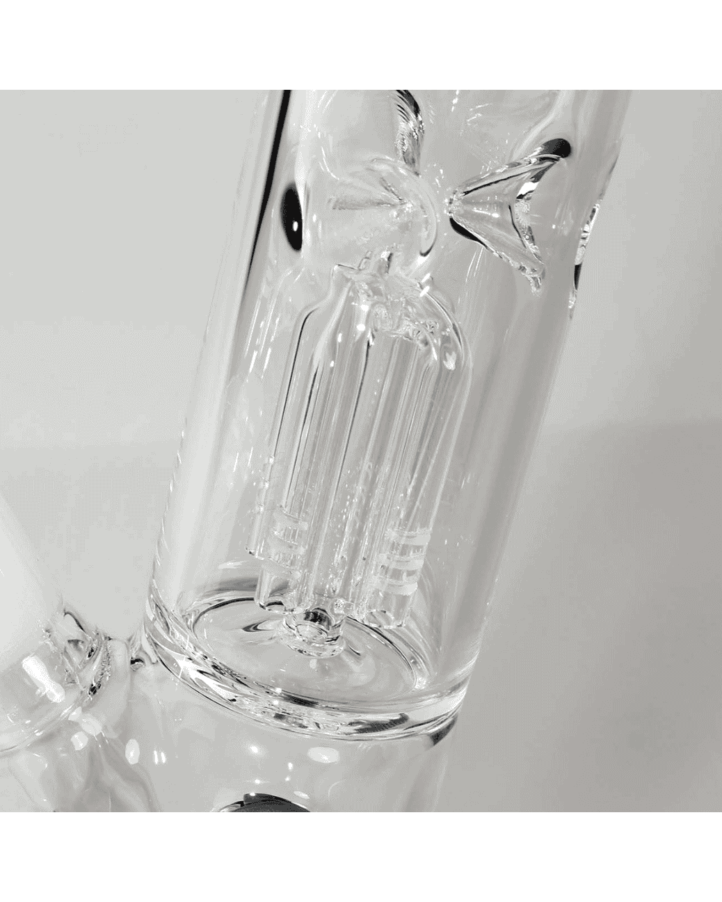 Glasbong mit Diffusor-Chillum und Kickloch mit Stopfen