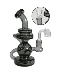 Frontansicht der BLAZE Recyclebong mit Diffusor und Banger