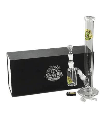 Nahaufnahme der 45 cm großen Bong aus 5 mm Borosilikatglas, die Stabilität und Hitzebeständigkeit bietet.