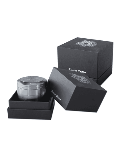 Nahaufnahme der hart anodisierten Diamantschliff Zähne des BL Deep Engraving Grinder