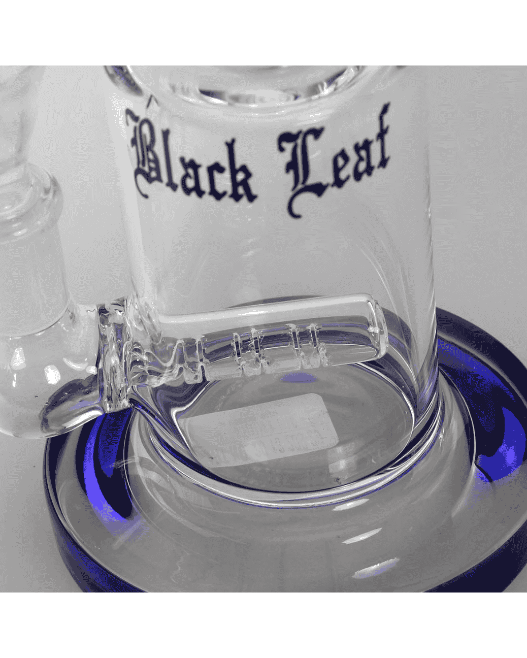 Der Black Leaf Bubbler in seiner kompakten Größe von 185mm, ideal für unterwegs.