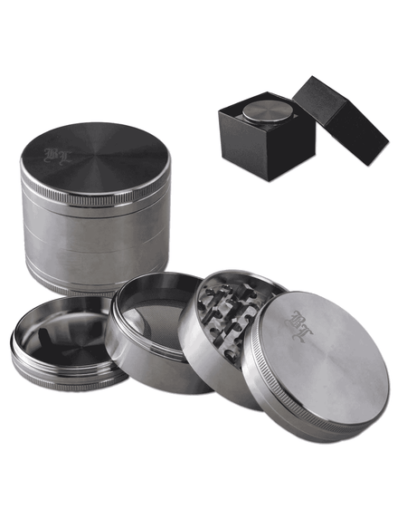 Gesamtansicht des Black Leaf Edelstahl Grinders, 4-teilig, in silber mit Black Leaf Logo