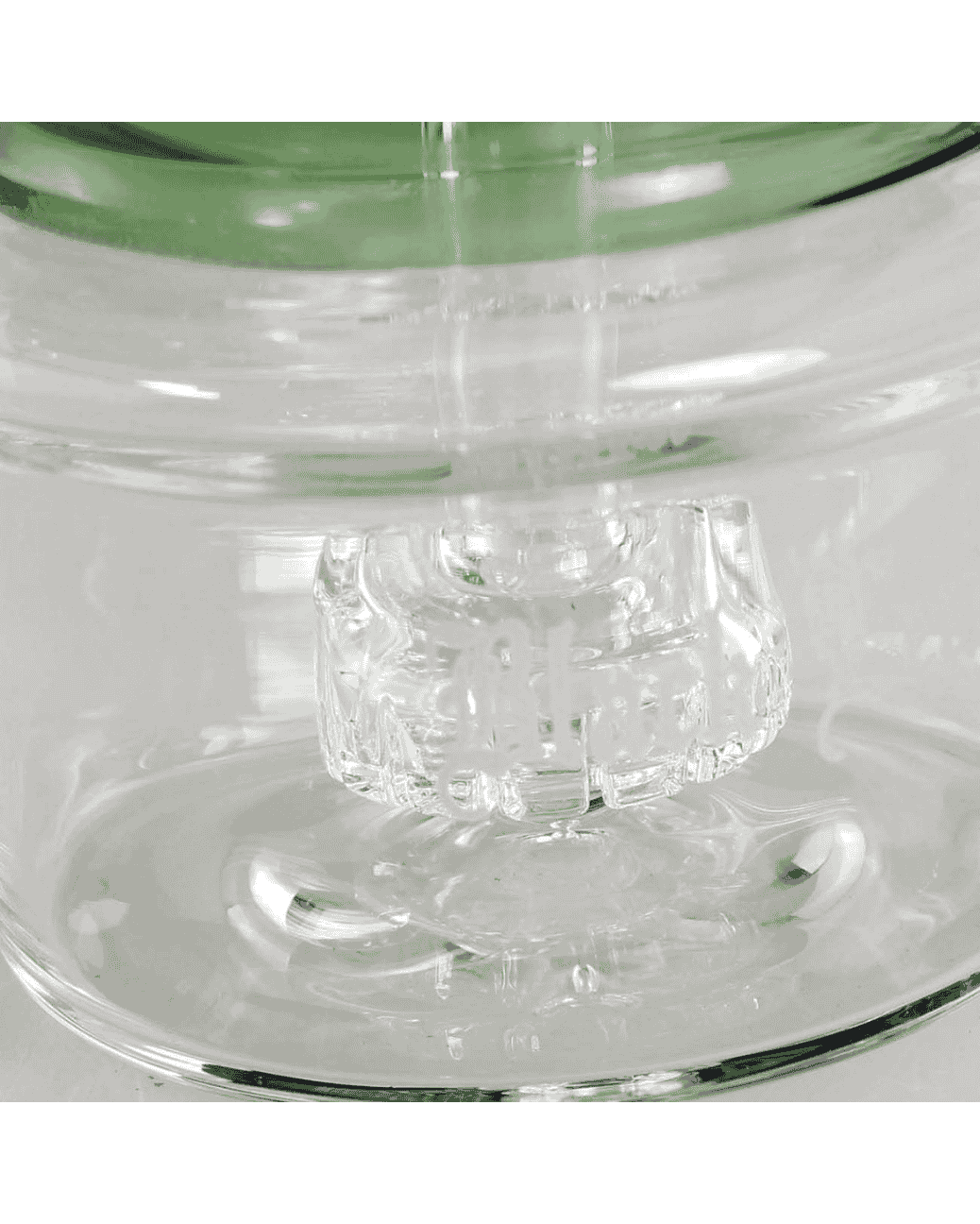 Detailaufnahme des Perkolators der Black Leaf Glasbong CAKTUS