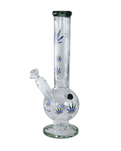 Detaillierte Ansicht des Schlitzdiffusorchillums der Black Leaf Icebong GREEN LEAVES mit einer Länge von 130mm.