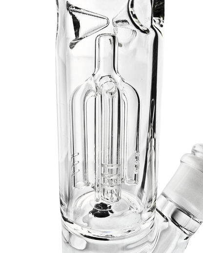 Nahaufnahme des Mundstücks der Black Leaf Icebong, klar, mit ergonomischem Design für komfortables Rauchen