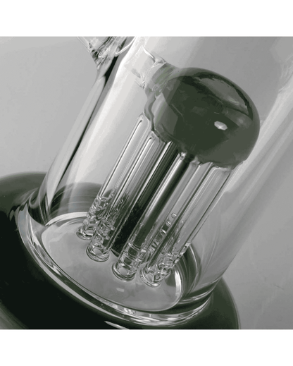 Detailansicht des 8-Arm Baumperkolators der grünen Black Leaf Perkolatorbong