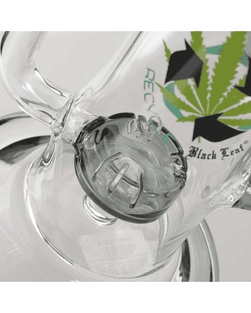 Nahaufnahme des Trommelperkolators der grauen Black Leaf Recycle-Bong