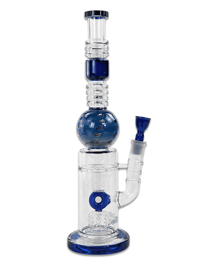 Nahaufnahme der zwei Trommelperkolatoren in der Bong 'Big Cup' für effektive Rauchkühlung