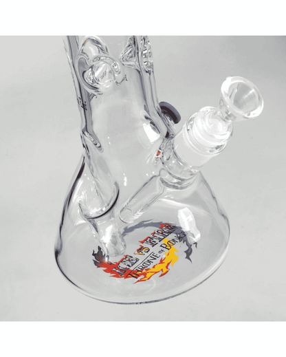 Nahaufnahme des 124mm langen Schlitzdiffusorchillums der Black Leaf Icebong
