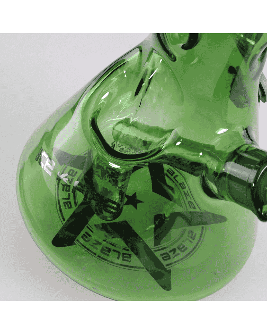 BLAZE Icebong Ice vs. Fire - Detailansicht des Feuerzeugfachs