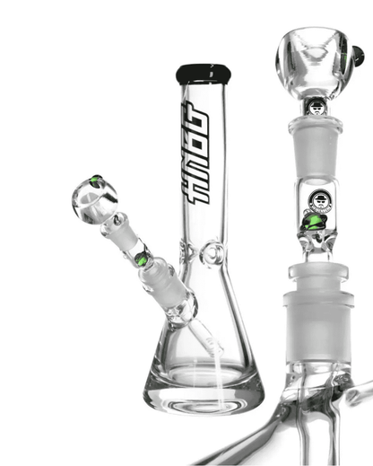 Heisenberg Aktivkohlefilter 14.5 in Kombination mit einem Vorkühler in einer Bong.