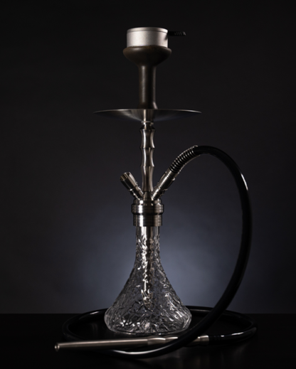 Detailansicht der Rauchsäule der Lava IRONFOX Shisha mit 4 Anschlüssen und Schliffadaptern