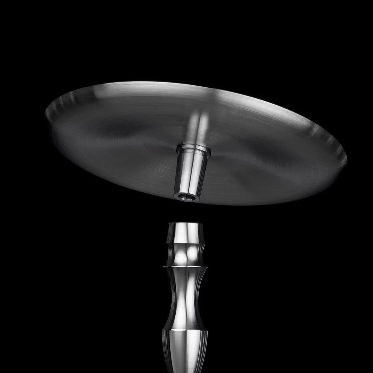 Aladin Shisha MVP 500 Glasbowl in Rot mit Regenbogeneffekt mit Metallgewinde. 