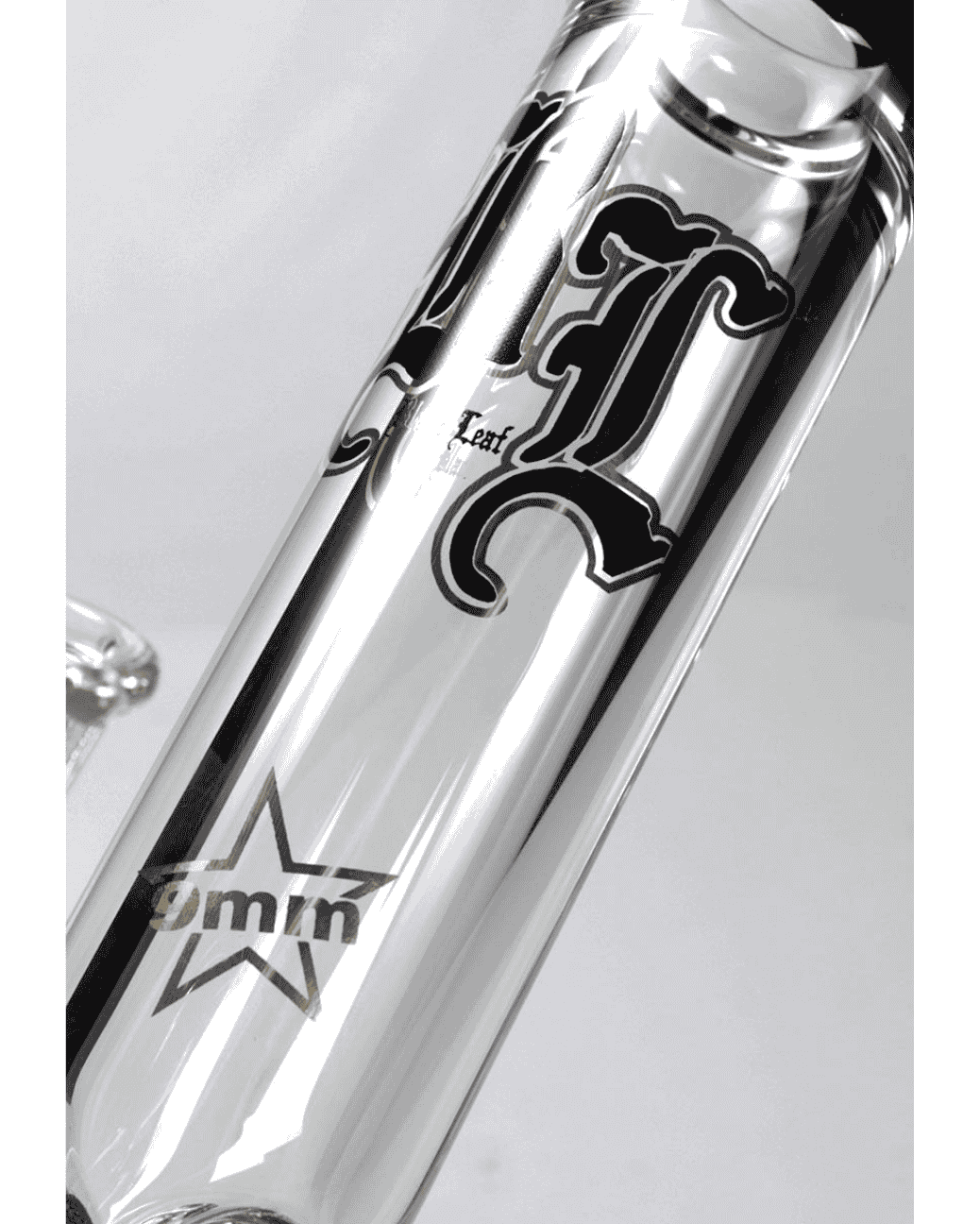 Schlitz-Diffusor Chillum der Black Leaf Zylinderbong