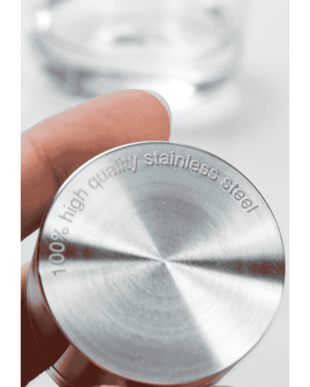 Robuster Edelstahlgrinder mit Tasche und Zubehör