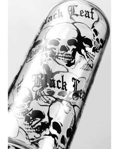 Detailansicht des Totenkopf-Designs auf der Black Leaf Bong

