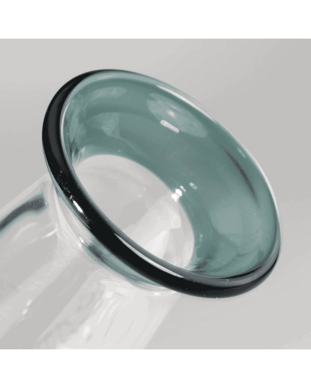 Stylische Jet Bong mit Diffusor, Ice und NS 19/45