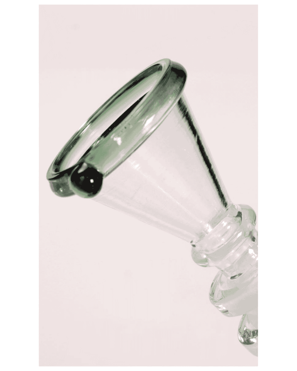 Black Leaf Glasbong mit doppeltem Schliff und 4-Arm Perkolator in grün